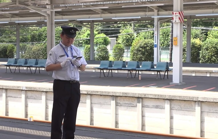 Hitachi digital solutions for Seibu Railway